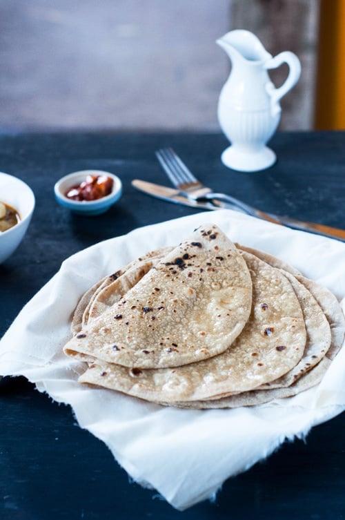 Chapati Indian flat bread served on a plate.