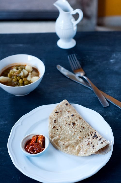 Indian chapati with a side of chutney.